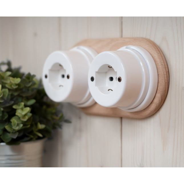 Kynda Light Dubbele montageplaat voor porseleinen schakelmateriaal | Hout (naturel)