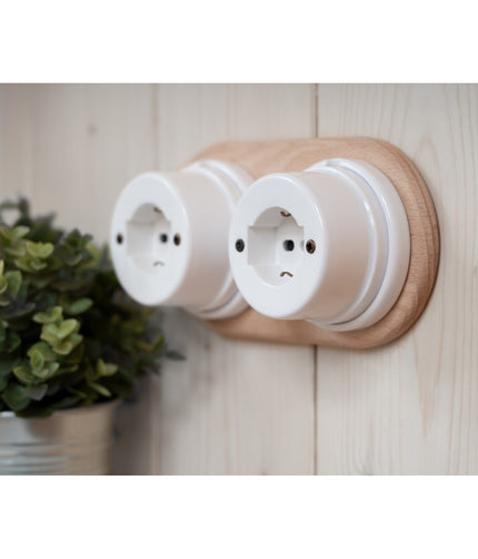 Kynda Light Dubbele montageplaat voor porseleinen schakelmateriaal | Hout (naturel)